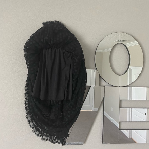 Transparent skirt with black dots - Picture 2 of 3